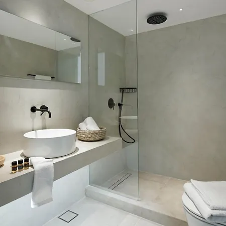 Luxury Milos Family 2 Bedrooms Well Furnished Interior Adamanta شقة آداماس